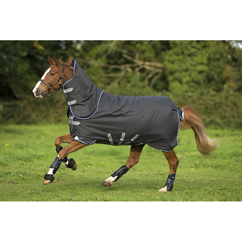 Couverture Imperméable Amigo Bravo 12 avec couvre cou Couverture Imperméable Amigo Bravo 12 avec couvre cou